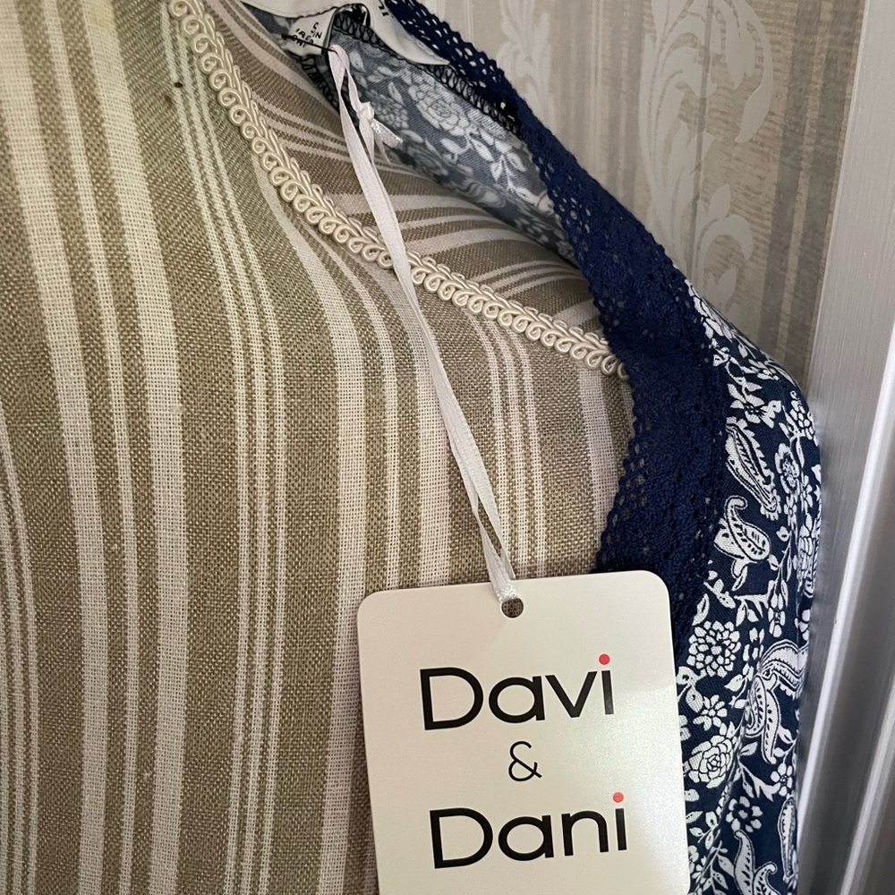 Cardigan - Picture 4 of 6